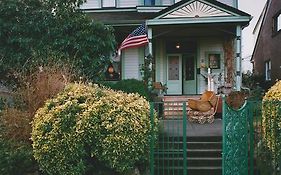 Geiger Victorian Bed And Breakfast Tacoma Wa